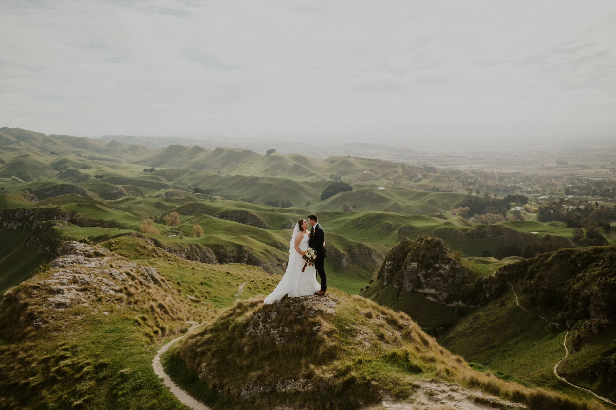 wedding photos Te Mata Peak